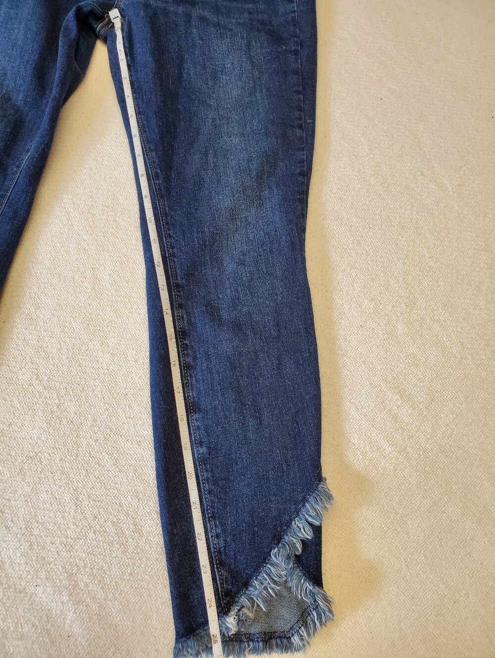LOFT Outlet Skinny Ankle Jeans Sz 8 Dark Wash Raw Frayed Hem High Rise Denim - Picture 6 of 8